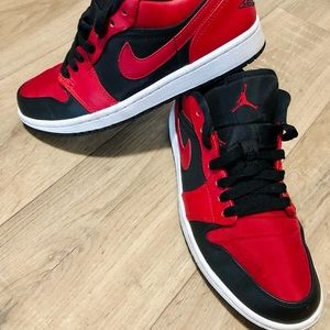 JORDAN 1 RETRO LOW, Sz 8